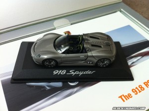 918_3